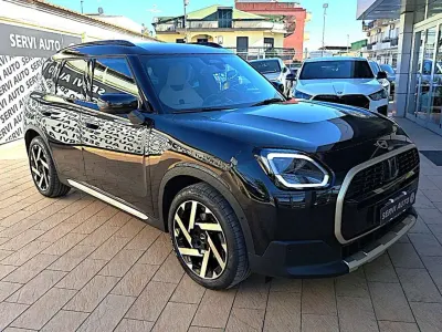 Usata Mini Cooper Countryman Favoured 163 CV (119 kW) 2024 Nero SUV