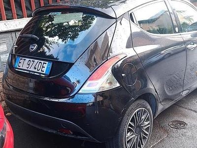 Usata Lancia Ypsilon 69 CV (50 kW) 2013 Nero Utilitaria