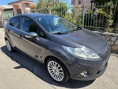 Usata Ford Fiesta Titanium 92 CV (67 kW) 2012 Berlina