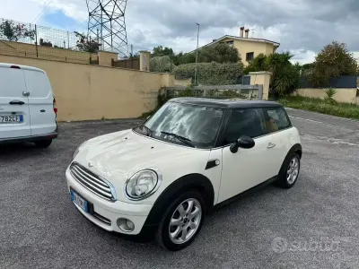 Usata Mini John Cooper Works Clubman Pepper 95 CV (69 kW) 2009 Bianco Station wagon