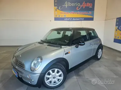 Usata Mini One D 75 CV (55 kW) 2004 Grigio Utilitaria