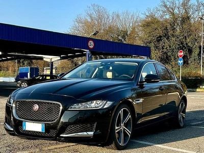 Usata Jaguar XF Business Edition 179 CV (131 kW) 2017 Berlina