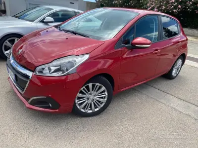 Occasion Peugeot 208 75 PK (55 kW) 2017 Rood Hatchback