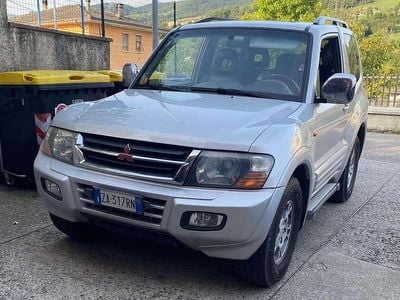 Usata Mitsubishi Pajero 160 CV (117 kW) 2002 Argento SUV