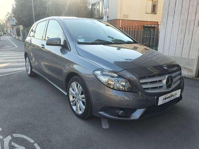 Usata Mercedes B180 Executive 122 CV (89 kW) 2012 Grigio Monovolume