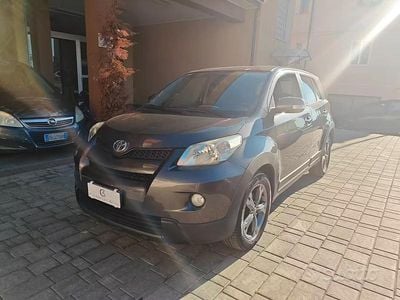 Usata Toyota Urban Cruiser Luxury 90 CV (66 kW) 2011 Grigio Utilitaria