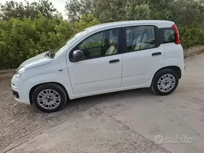 Usata Fiat Panda 69 CV (50 kW) 2015 Utilitaria