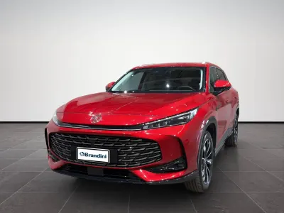 Usata MG HS Luxury 143 CV (105 kW) 2025 Diamon red SUV