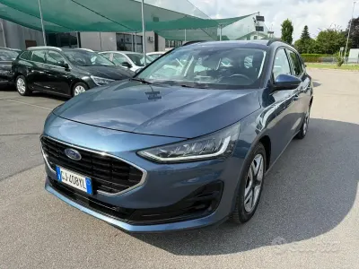 Usata Ford Focus Active 120 CV (88 kW) 2022 Blu Station wagon