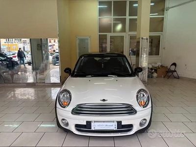 Usata Mini Cooper 108 CV (79 kW) 2007 Beige Utilitaria