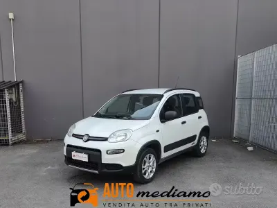 Usata Fiat Panda 4x4 S 85 CV (62 kW) 2018 Bianco Utilitaria