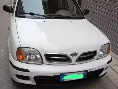 Usata Nissan Micra 60 CV (44 kW) 2001 Bianco Utilitaria