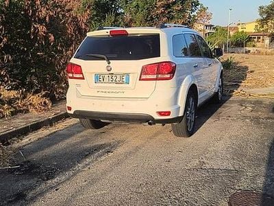 Usata Fiat Freemont 170 CV (125 kW) 2014 Bianco SUV