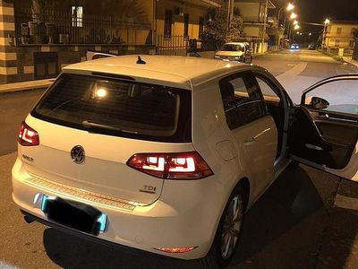 Begagnad VW Golf VII 105 HK (77 kW) 2013 Vit Sedan