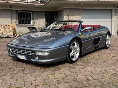 Usata Ferrari F355 379 CV (278 kW) 1998 Argento Cabrio