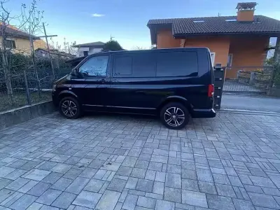 Usata VW Multivan 140 CV (102 kW) 2013 Nero Monovolume