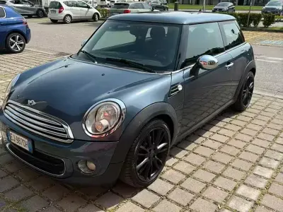 Usata Mini ONE 90 CV (66 kW) 2011 Utilitaria