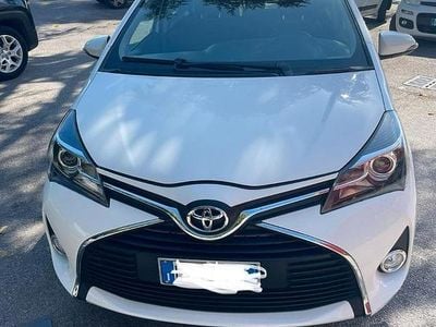Usata Toyota Yaris 69 CV (50 kW) 2015 Utilitaria