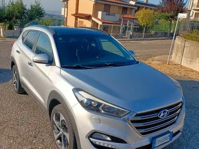 Usata Hyundai Tucson 141 CV (103 kW) 2017 Grigio SUV