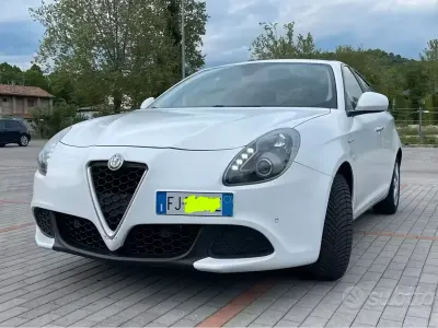 Second-hand Alfa Romeo Giulietta 120 CP (88 kW) 2017 Hatchback