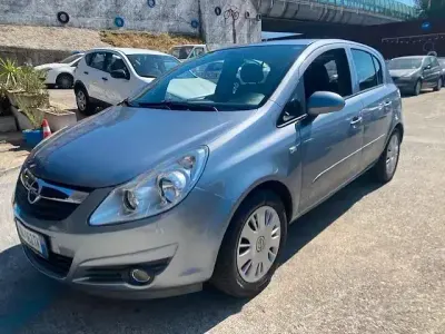 Usata Opel Corsa Enjoy 90 CV (66 kW) 2007 Grigio Utilitaria