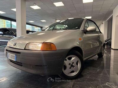 Usata Fiat Punto Cabriolet 60 CV (44 kW) 2000 Grigio Cabrio