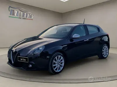 Usata Alfa Romeo Giulietta Super 120 CV (88 kW) 2017 Nero Utilitaria