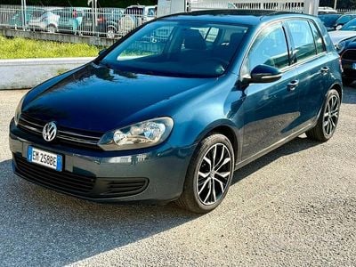 Usata VW Golf VII Comfortline 105 CV (77 kW) 2012 Blu Berlina