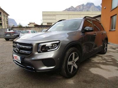 Usata Mercedes GLB200 150 CV (110 kW) 2023 Grigio scuro metallizzato SUV