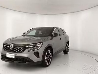 Usata Renault Austral Techno 200 CV (147 kW) 2023 Grigio SUV