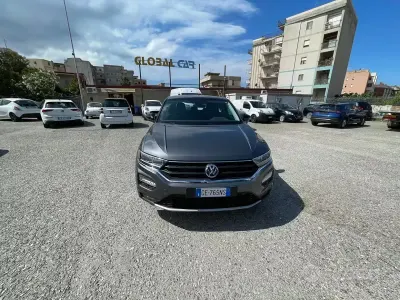 Usata VW T-Roc Style 110 CV (80 kW) 2021 Grigio SUV