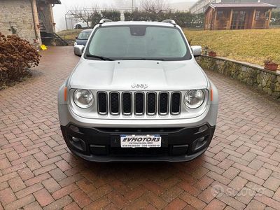 Usata Jeep Renegade Limited 140 CV (102 kW) 2016 Grigio SUV