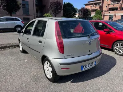 Usata Fiat Punto Active 60 CV (44 kW) 2004 Utilitaria