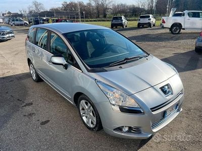 Usata Peugeot 5008 150 CV (110 kW) 2011 Grigio Monovolume