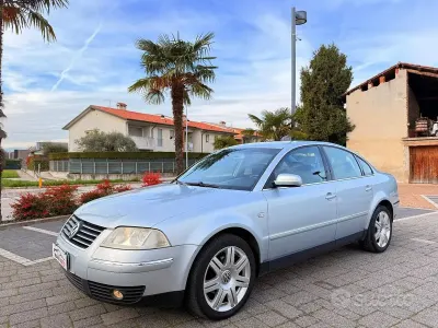 Usata VW Passat 130 CV (95 kW) 2003 Grigio Berlina