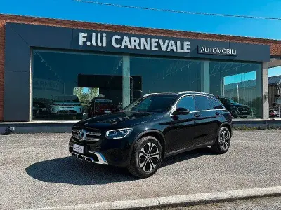 Usata Mercedes GLC220 Executive 194 CV (142 kW) 2021 Nero pastello SUV