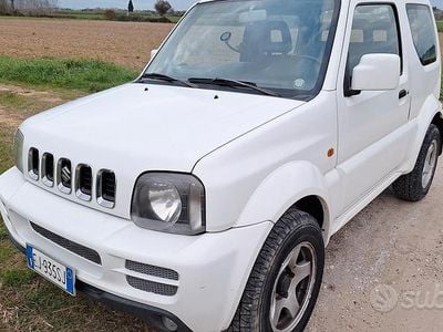 Usata Suzuki Jimny 2011 Bianco SUV