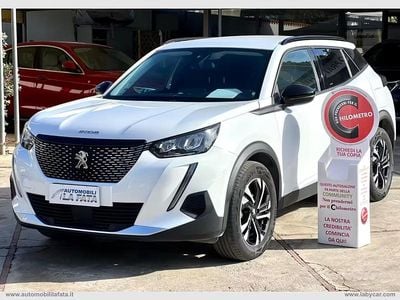 Usata Peugeot 2008 Allure 110 CV (80 kW) 2022 Bianco SUV