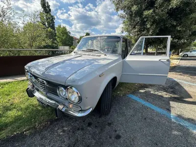 Usata Alfa Romeo Giulia Super 90 CV (66 kW) 1972 Grigio Berlina
