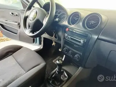 Usata Seat Ibiza 69 CV (50 kW) 2006 Bluazzurro Utilitaria