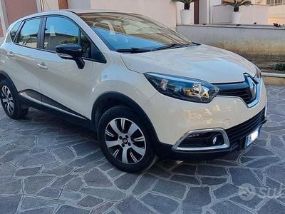 Usata Renault Captur Life 90 CV (66 kW) 2015 SUV