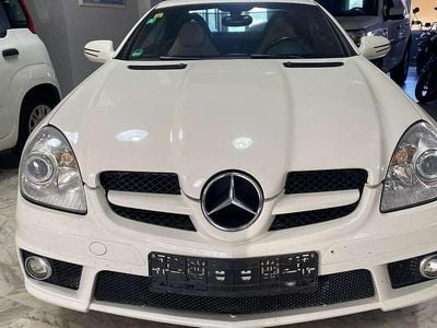 Usata Mercedes SLK300 231 CV (169 kW) 2011 Bianco Cabrio