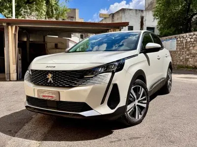 Usata Peugeot 3008 Allure 131 CV (96 kW) 2021 Bianco SUV