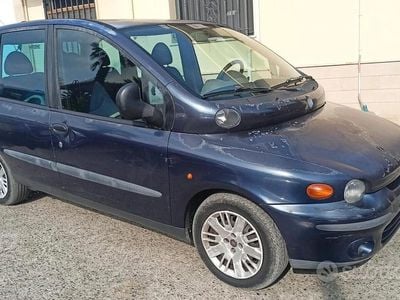 Usata Fiat Multipla 110 CV (80 kW) 2002 Blu Monovolume