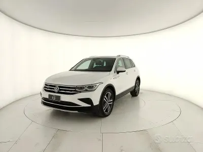 Usata VW Tiguan Elegance 150 CV (110 kW) 2023 Bianco SUV