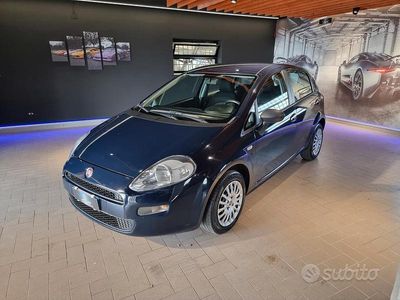 Usata Fiat Punto Street 69 CV (50 kW) 2017 Blu Utilitaria