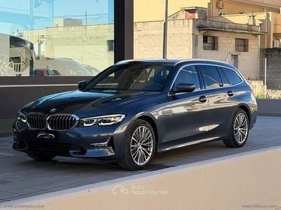 Usata BMW 320 Luxury Line 190 CV (139 kW) 2020 Grigio Station wagon