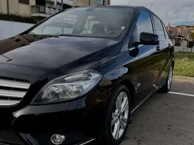 Usata Mercedes B180 Executive 109 CV (80 kW) 2014 Utilitaria