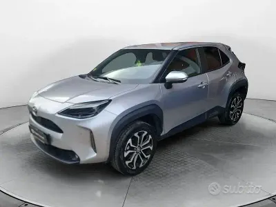 Usata Toyota Yaris Cross Trend 116 CV (85 kW) 2023 Grigio SUV