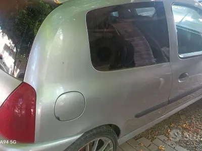 Usata Renault Clio 169 CV (124 kW) 2000 Grigio